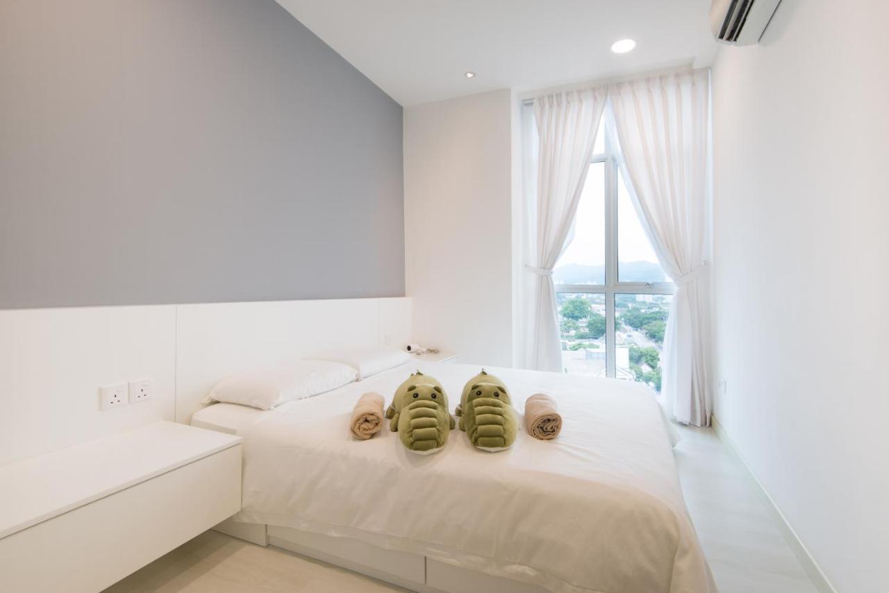 Apartment Straits Garden By The Helper George Town