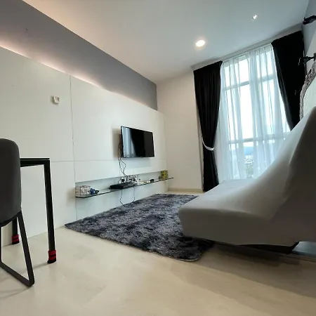 Straits Garden Suites By The Homestay Helper George Town Room photo